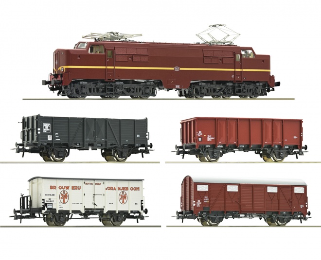Electric locomotive 1224 with freight train Digital with Sound<br /><a href='images/pictures/Roco/Roco-61459.jpg' target='_blank'>Full size image</a>
